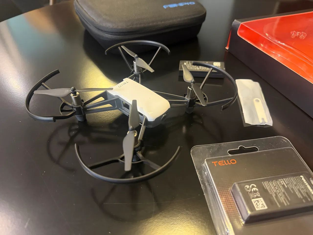 Drone Dji Tello Novíssimo na caixa! Com case e bateria extra! - Foto 2