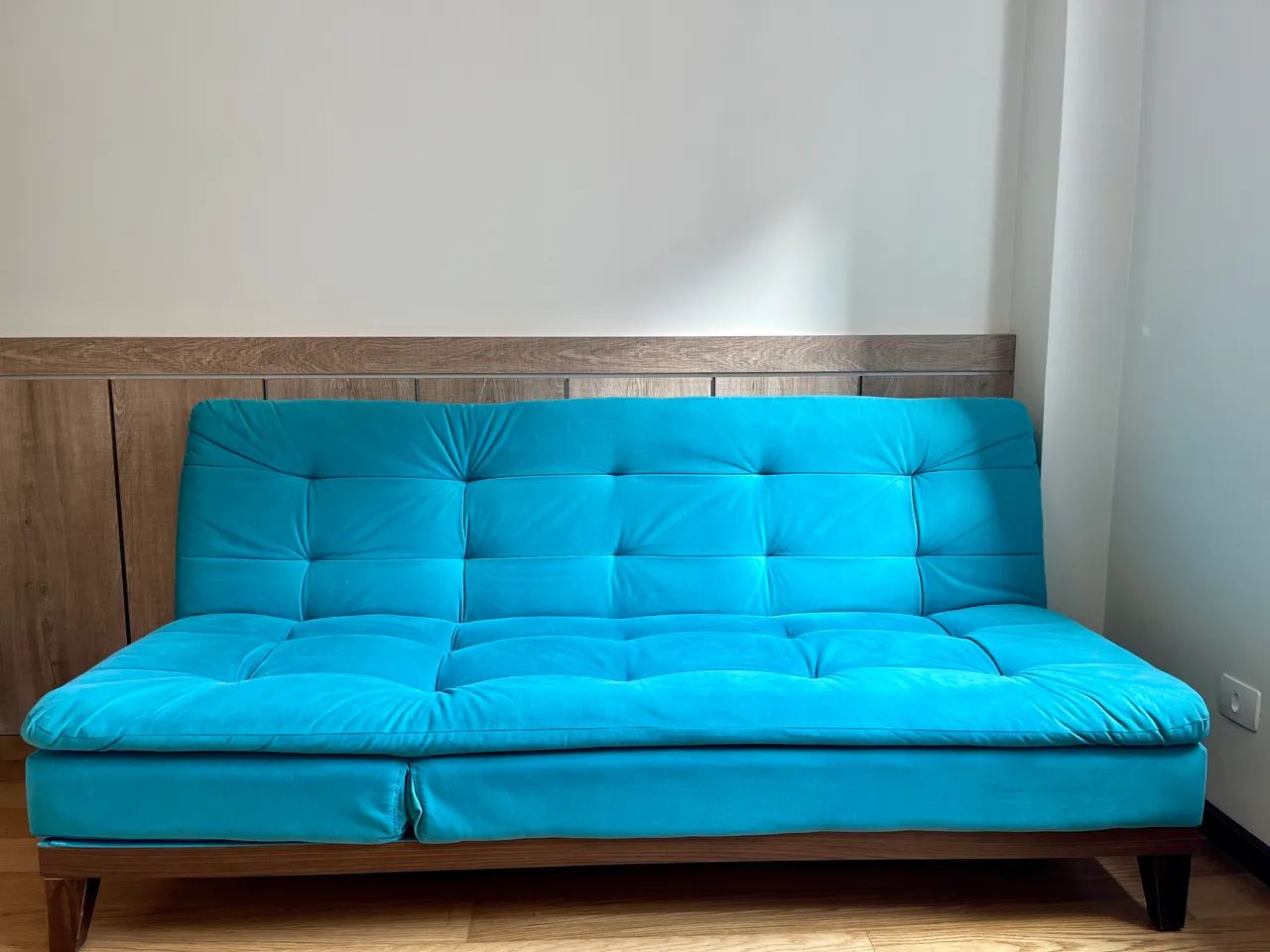 TORRO Sofá-Cama Casal 3 Lugares Premium Base e Pés de Madeira Suede Turquesa