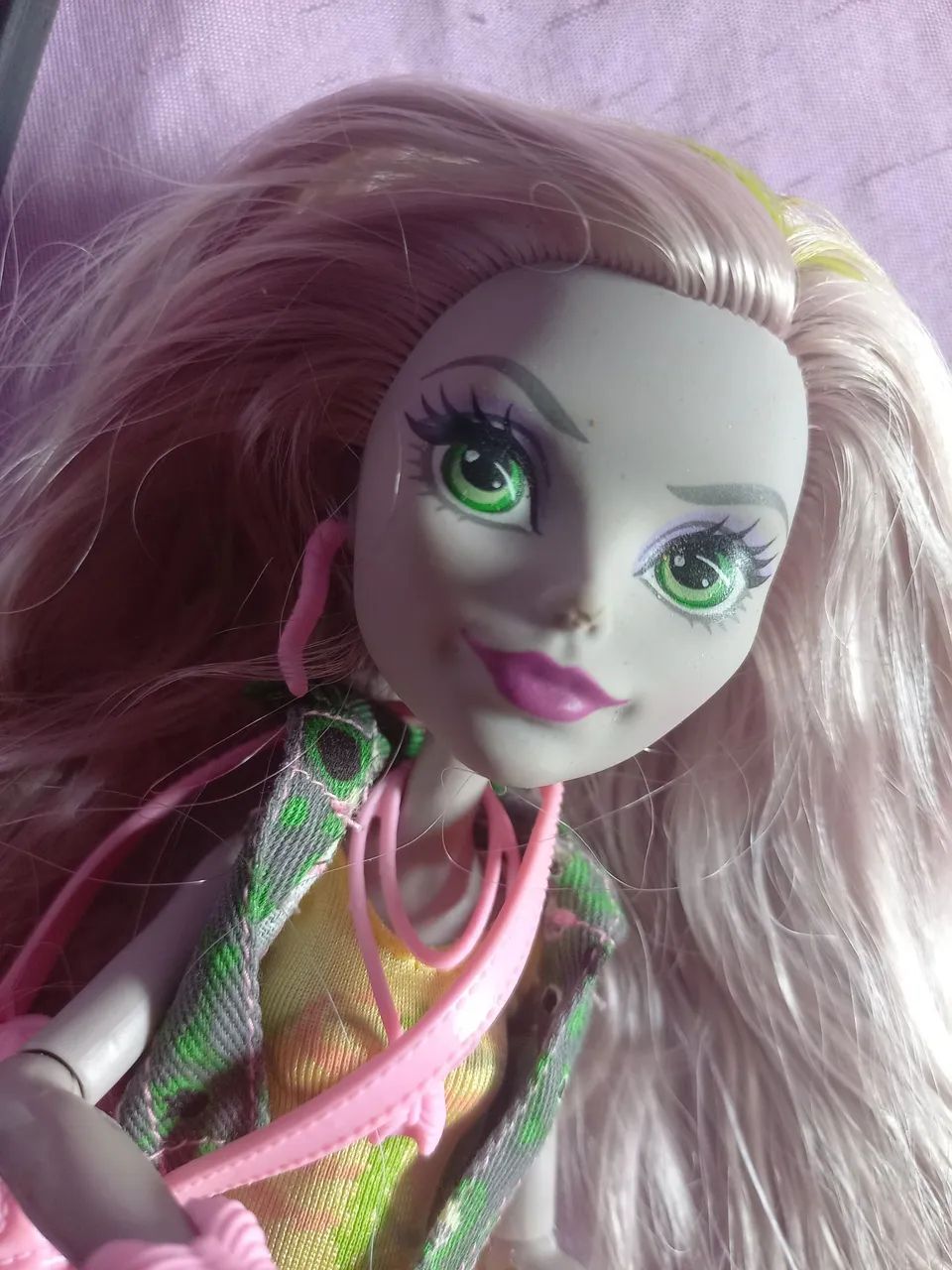 Vendo monster high Moanica usada - Foto 2