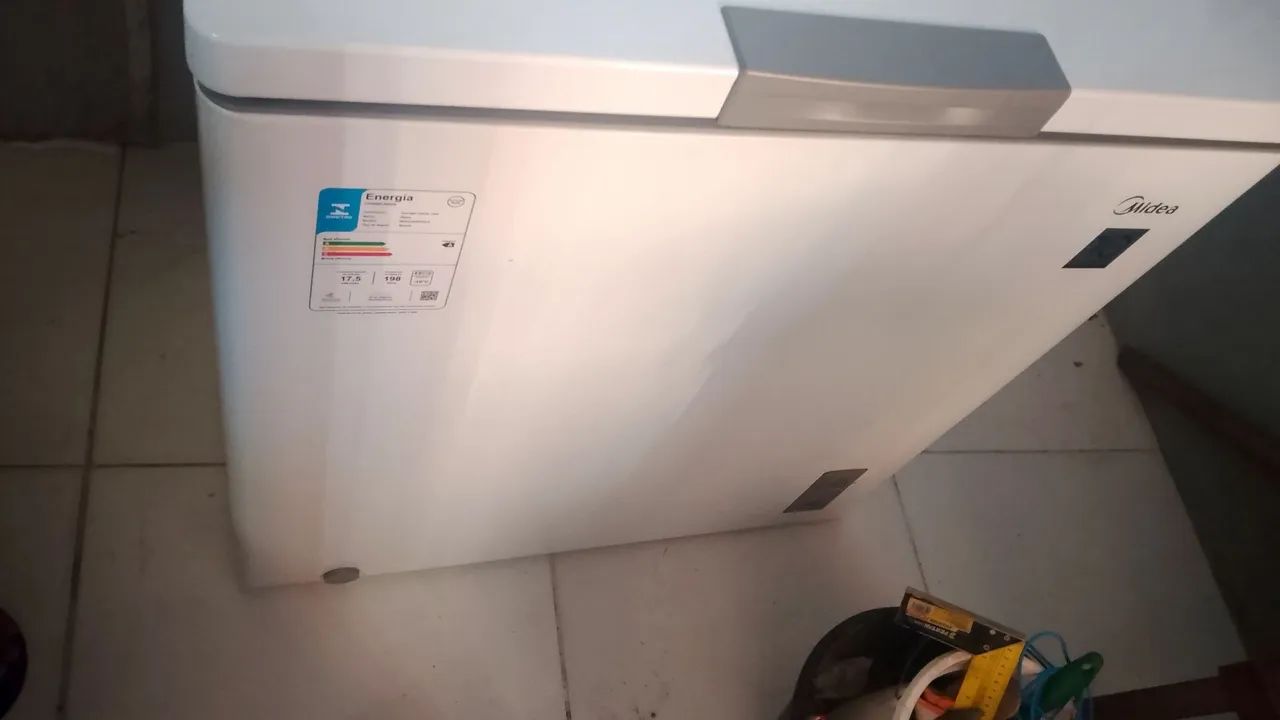 Vendo freezer Midea 200 litros  - Foto 3