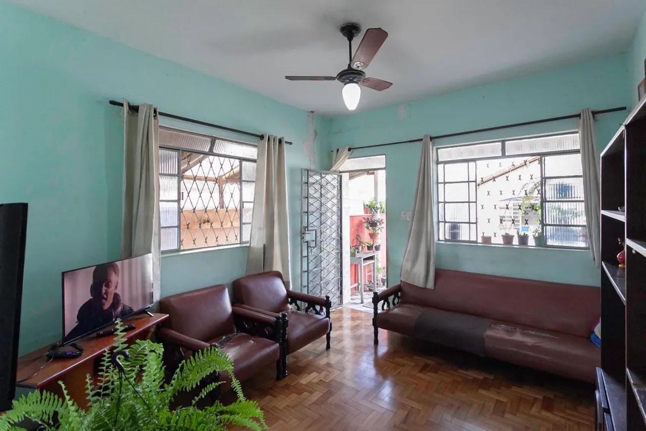 Casa à Venda - Alípio de Melo, 3 Quartos, 360 m2 - Foto 3