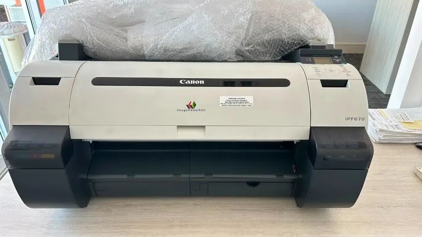 CANON iPF 670 (COM PROBLEMA DE SOFWARE)