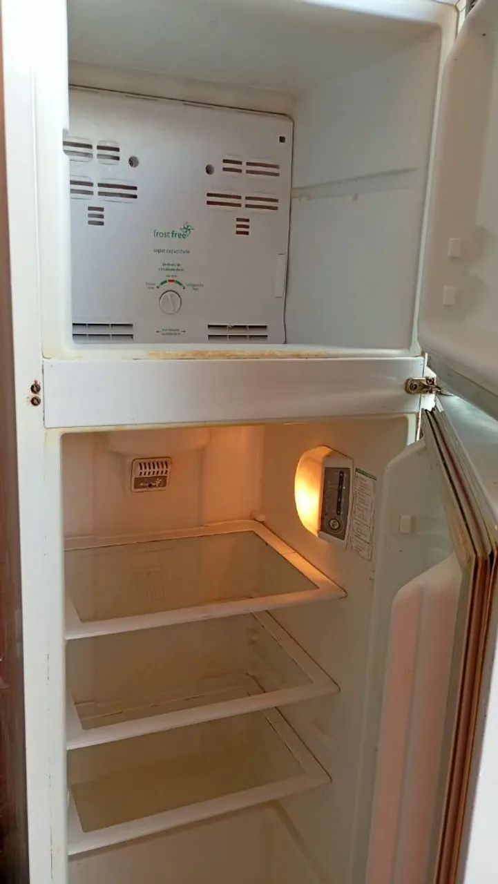 Geladeira 390,00 - Foto 2