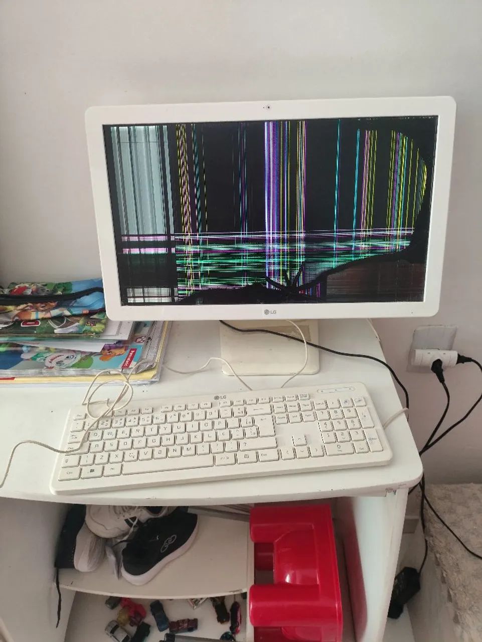 Computador com defeito 468284492208547840