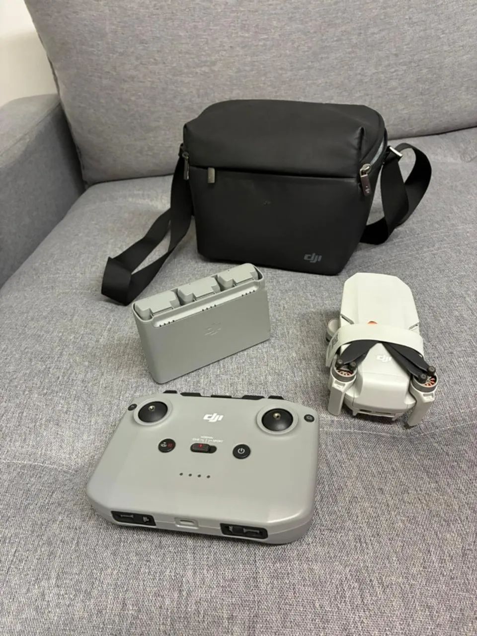Drone DJI Mini 2 Fly More Combo