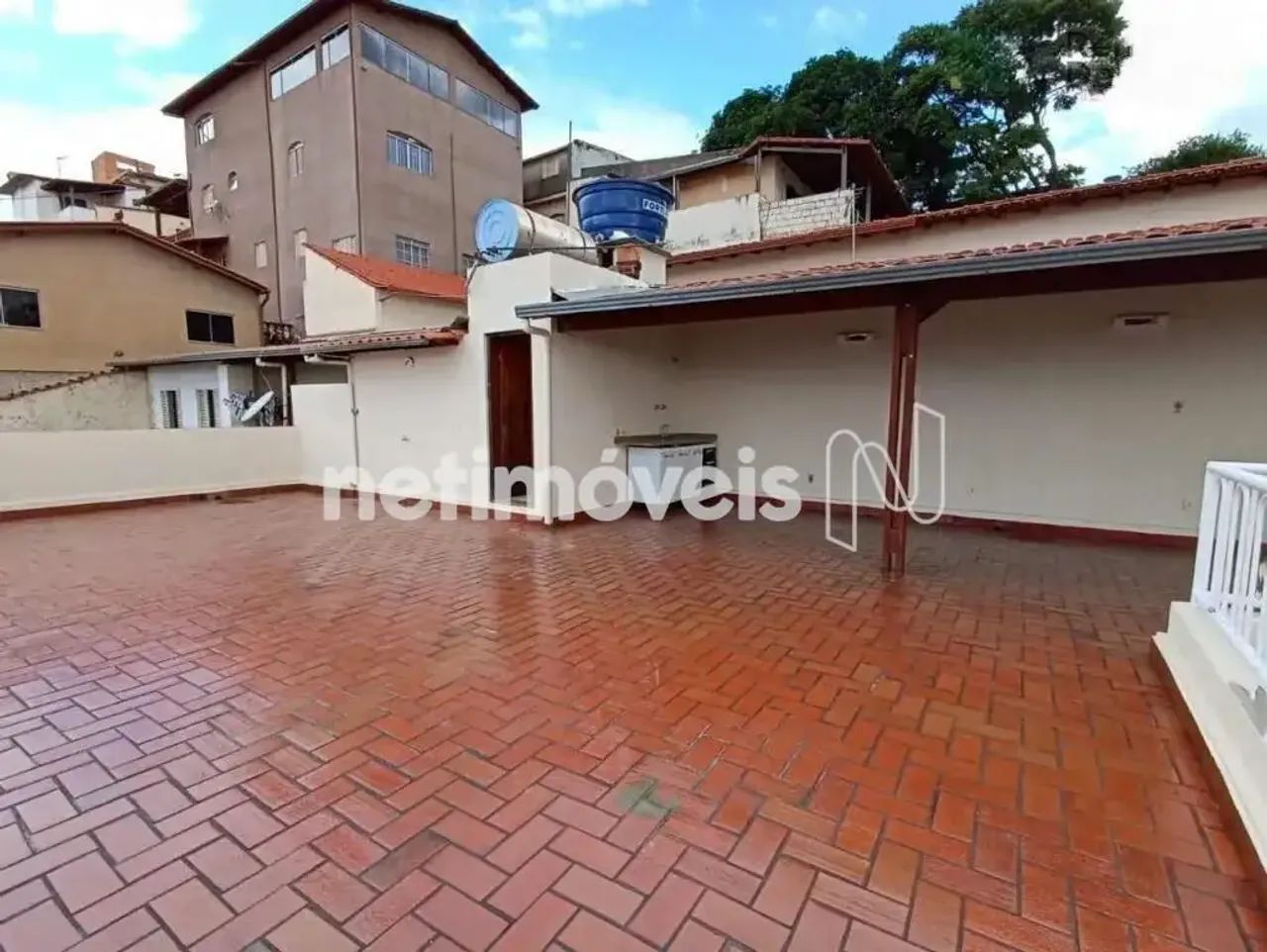 Casa ampla à venda no Paraíso - Foto 2