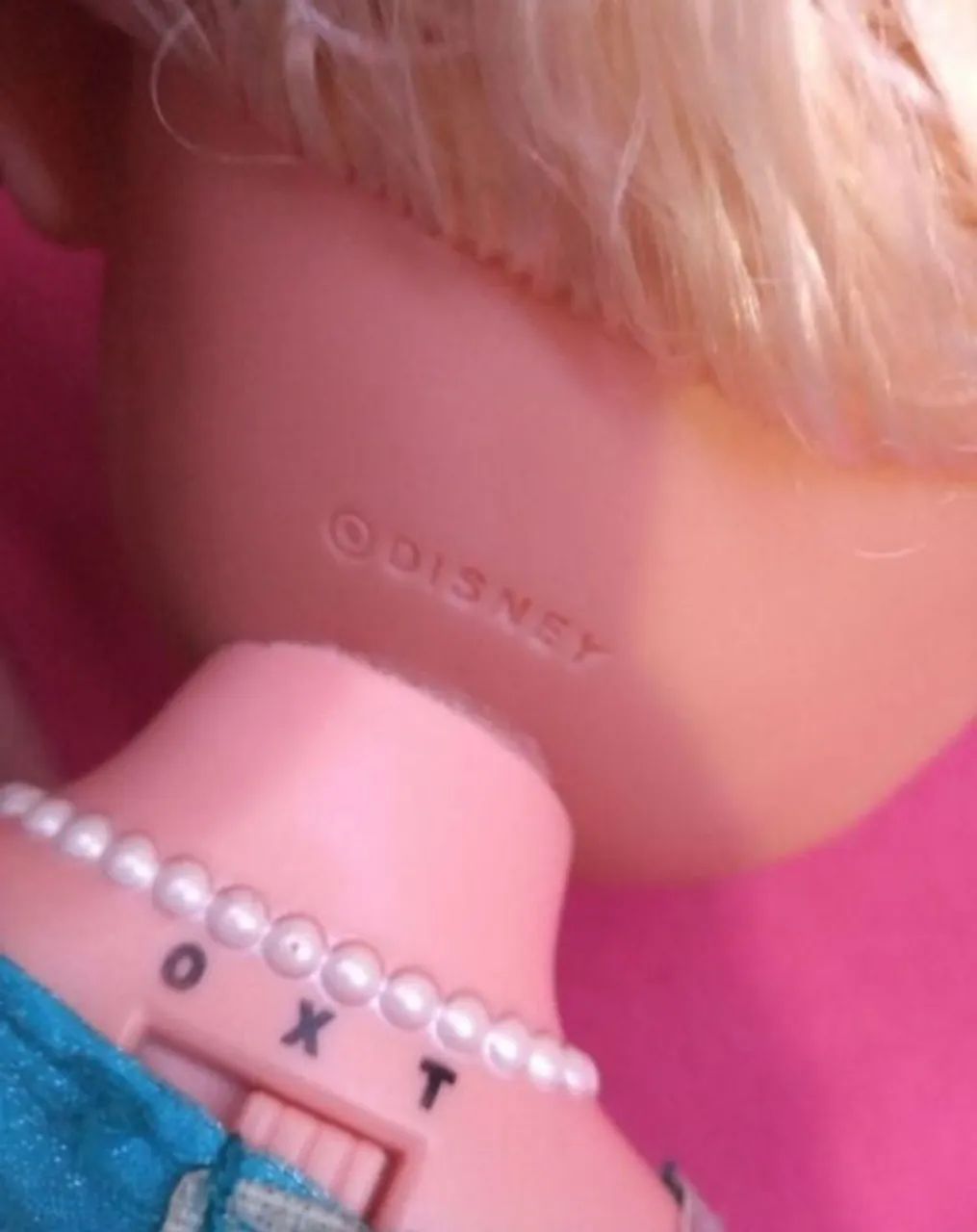 Boneca elsa 35 cm que canta - Foto 4