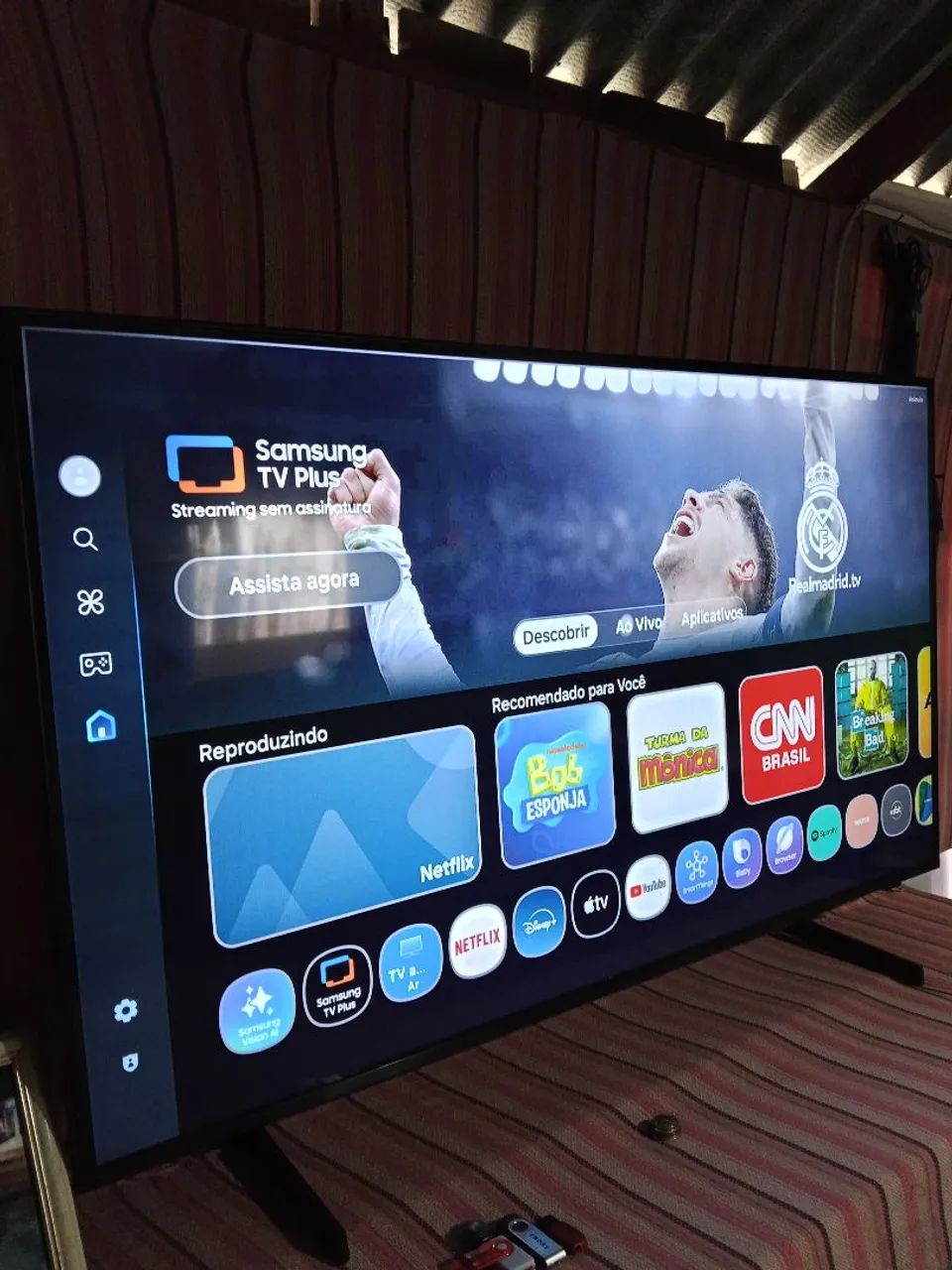 TV SMART SAMSUNG TIZEN 43 POLEGADAS 4K, NOVA, HDR, BLUETOOTH. "VENDA EM MAUÉS" 