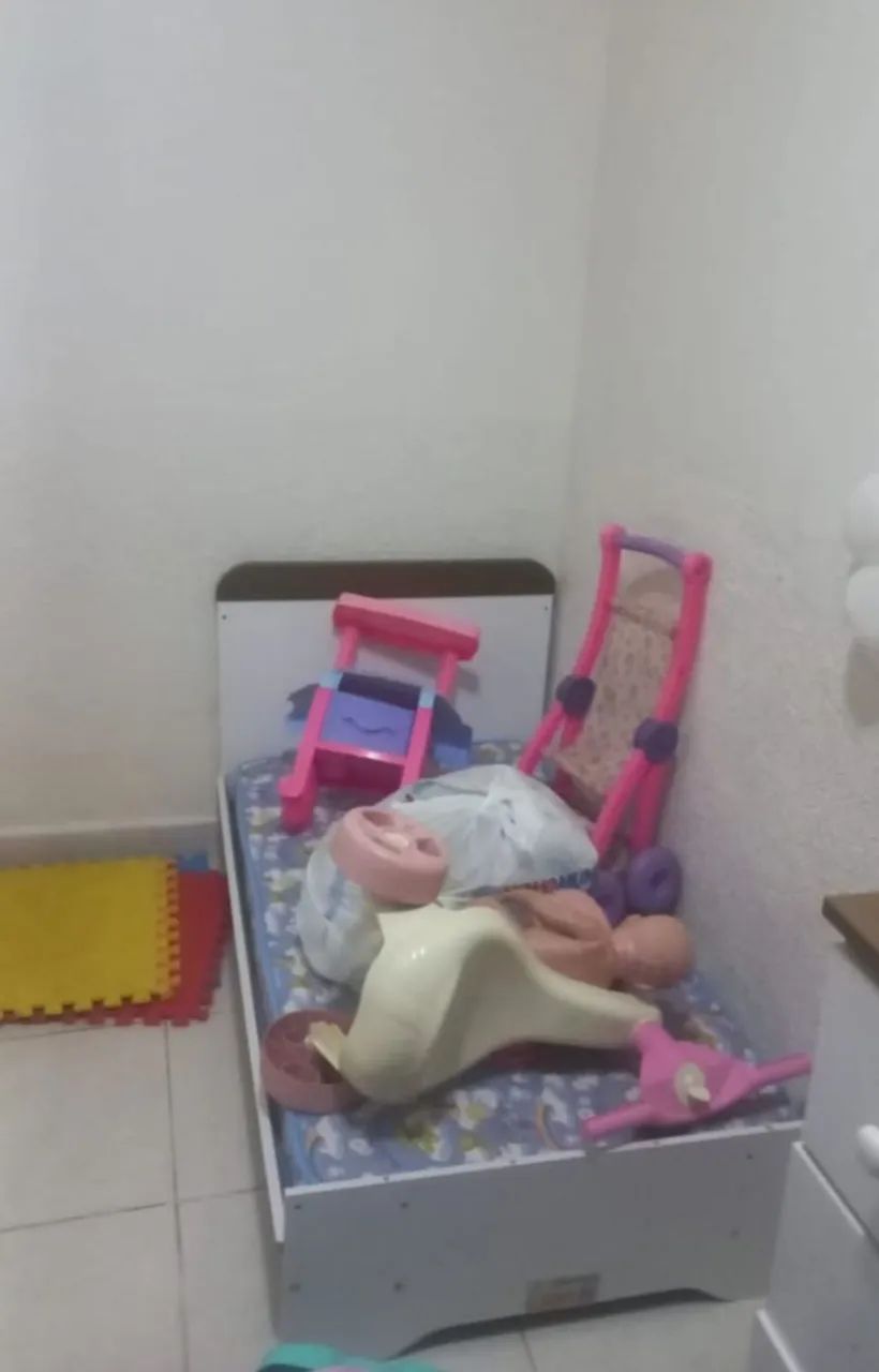 Cama infantil e berço