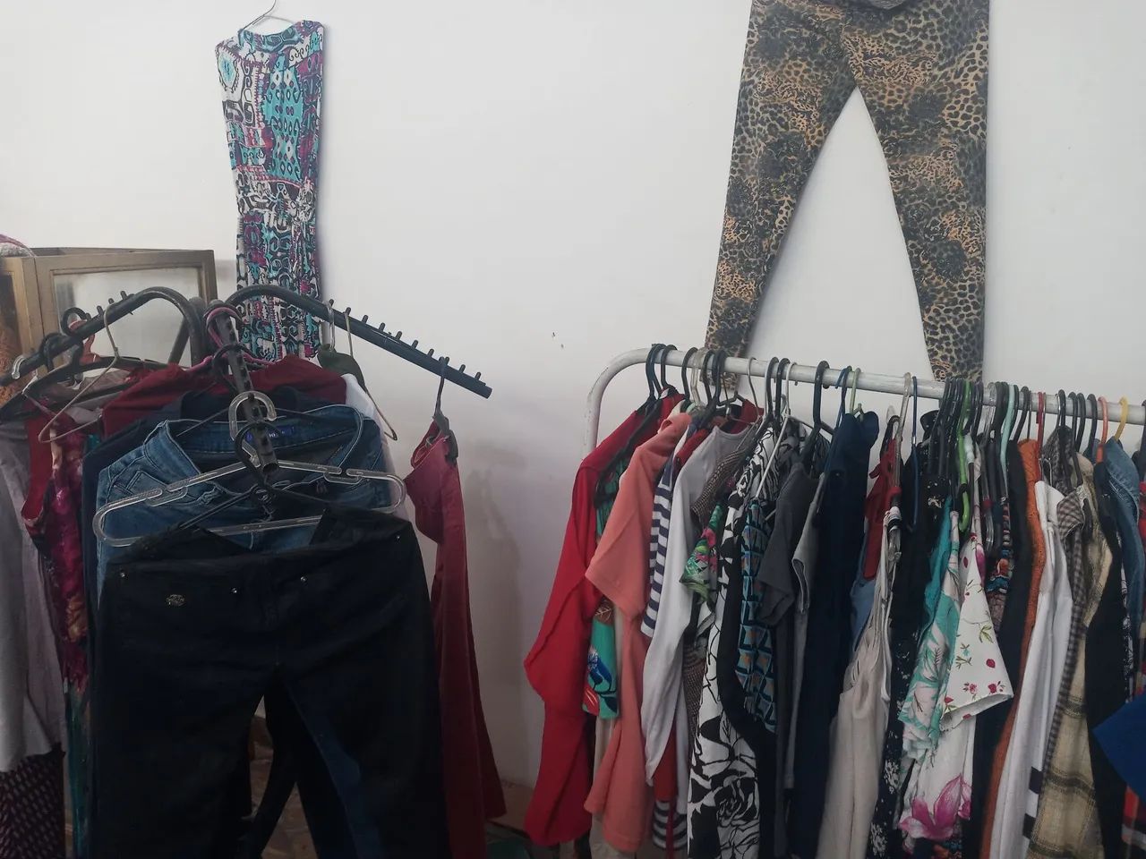Roupas novas e semi novas