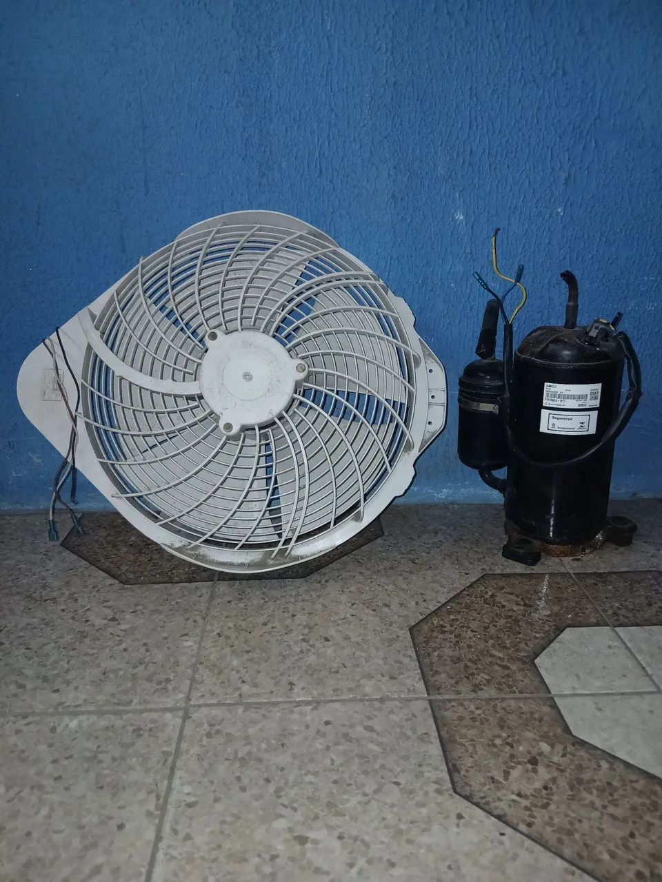 Vendo compressor de ar-condicionado 18 mil btus e motor ventilador.   - Foto 4