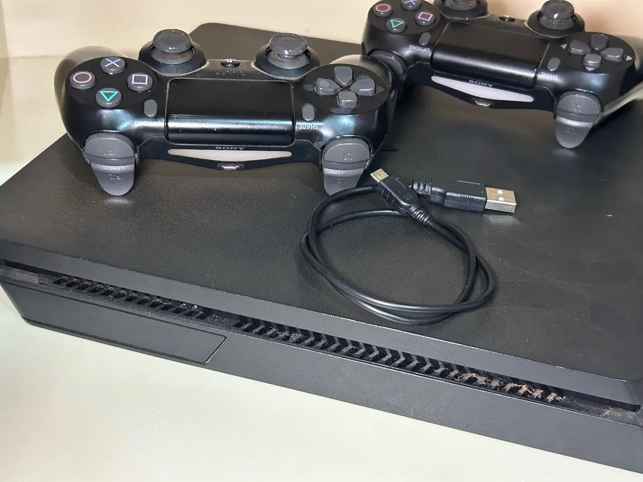 Ps4 slim 1T  - Foto 3