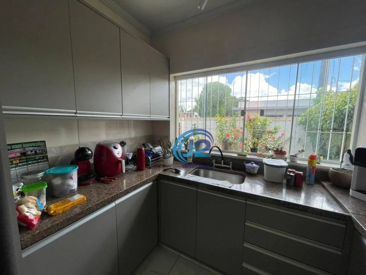 Casa ampla com piscina próxima ao centro - Foto 4