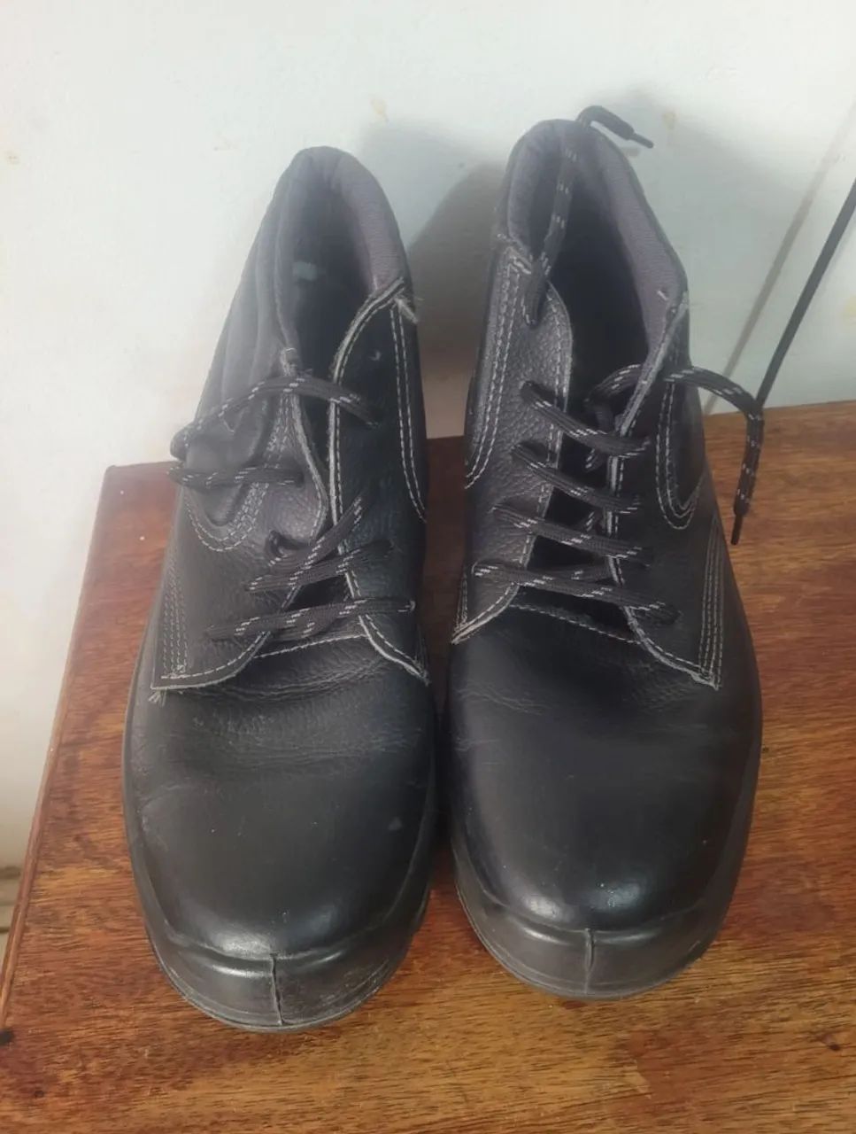 Bota simi nova número 41