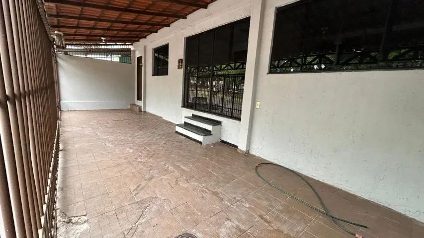 Alugo Casa 3 quartos Sobradinho 1 Quadra 2 D16