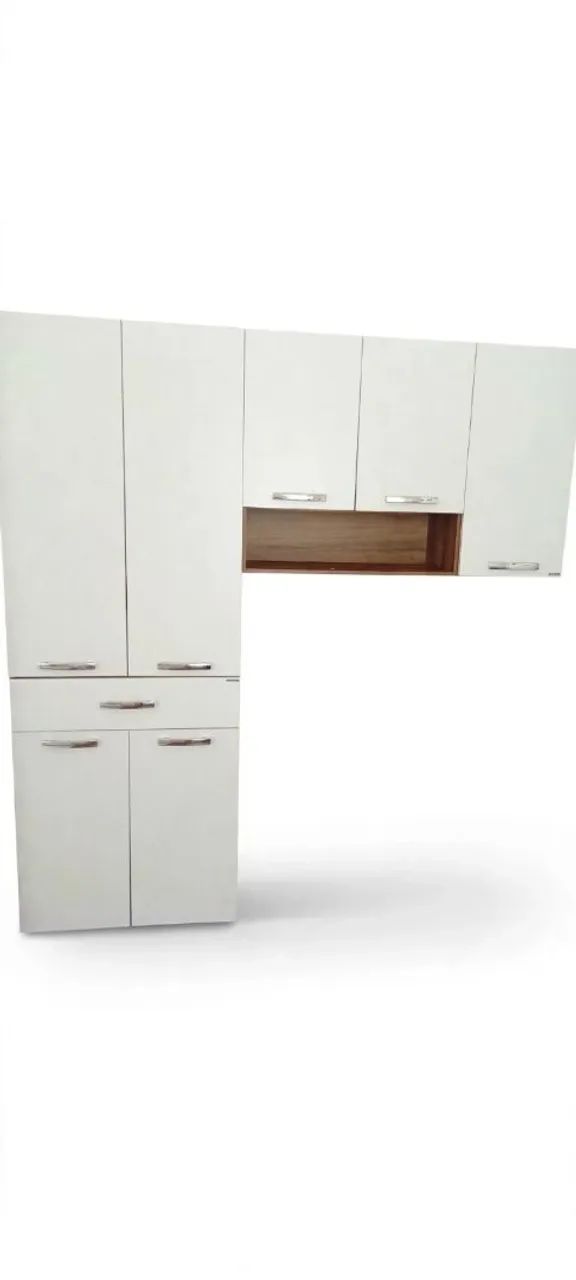 armário de cozinha sem detalhes 