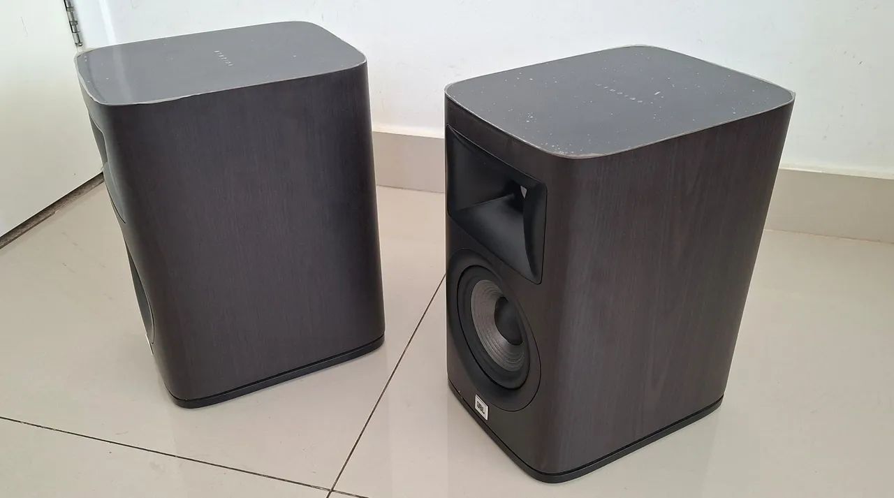 Par Caixas JBL Studio 620 books 