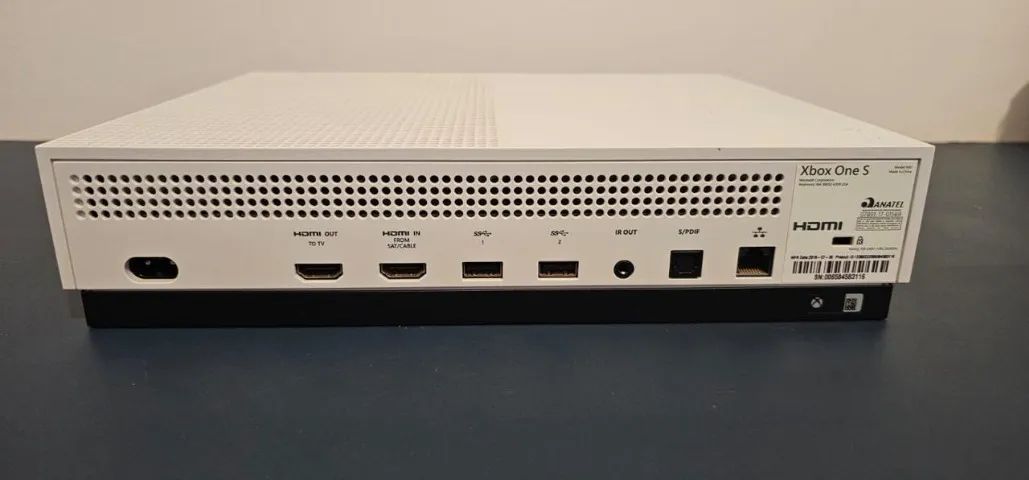 Xbox One S 1TB + Kinect + Controle Original - Muito Conservado - Foto 3