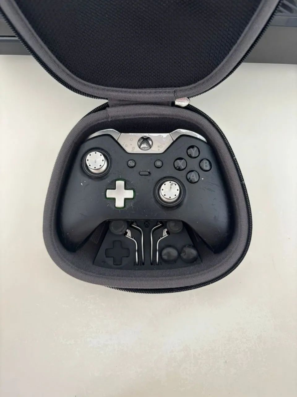 Xbox One Elite 1TB - Foto 4