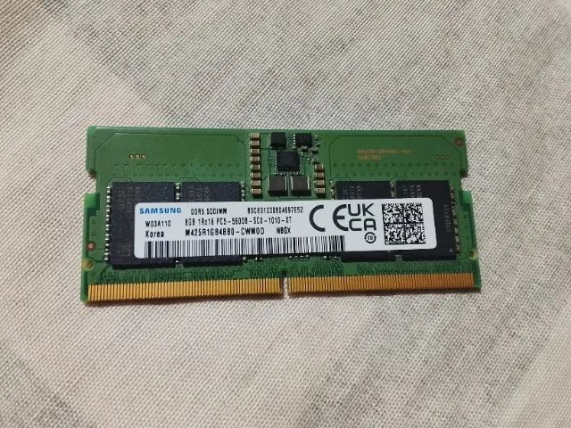 Pente de Memória DDR5 8GB 5600MHz - Testado