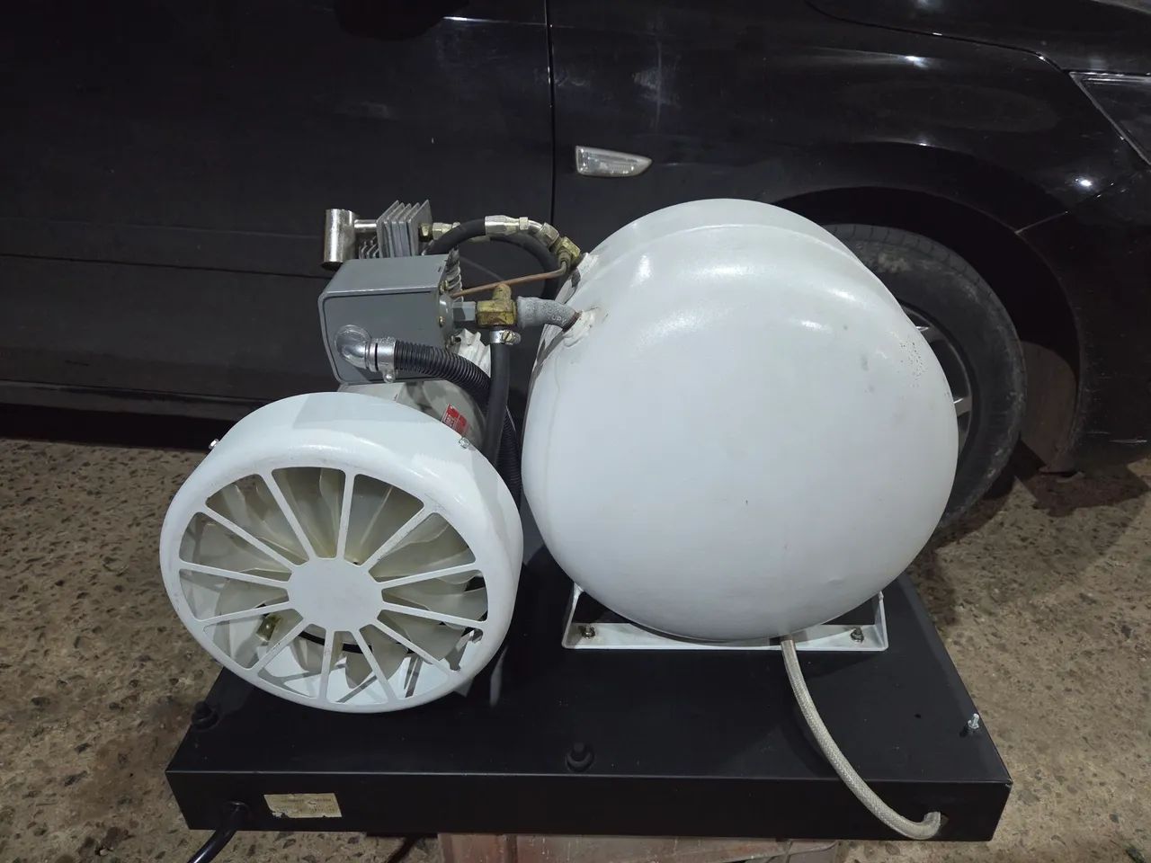 Compressor odontológico com motor WEG - Foto 2