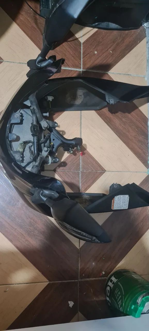 Farol bandit 1250s 2009 funcionado perfeitamente  - Foto 2