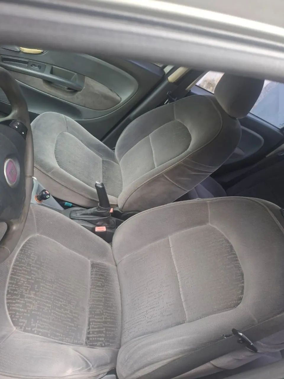 Fiat Linea LINEA 1.9/ HLX 1.9/1.8 Flex Dualogic 4p 2010