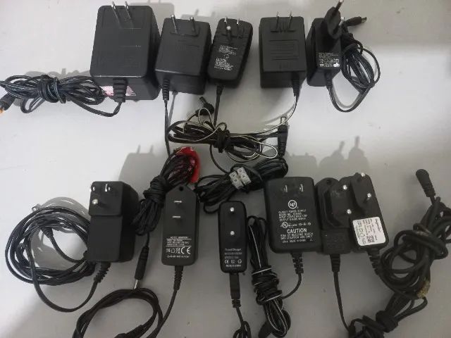 Lote Fontes Diversas 5V - 6V - 7,5V - 9V - 12V e 22V - Foto 4