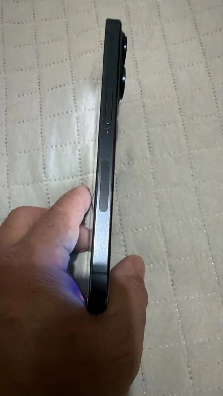 IPHONE 15 pro - Foto 4