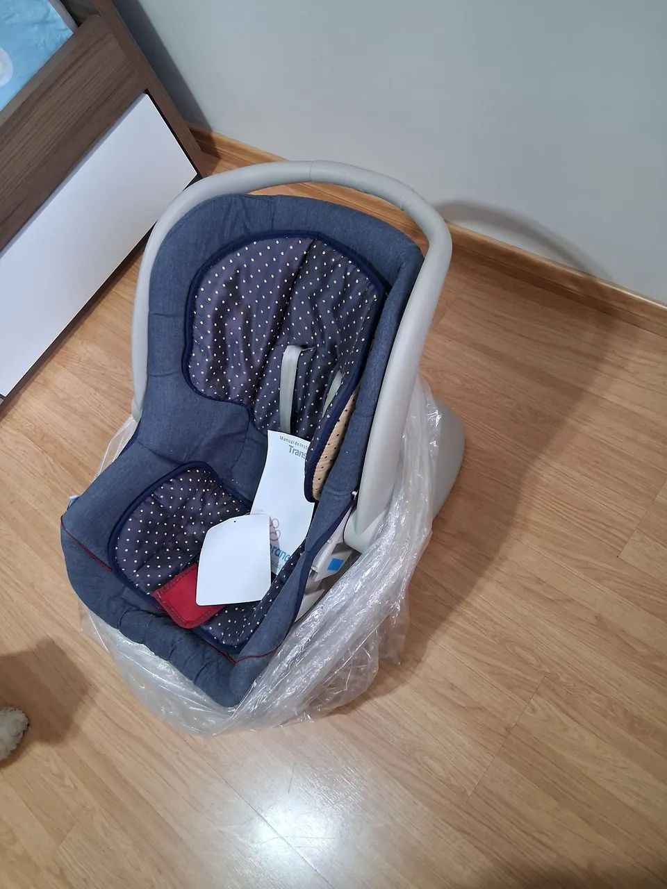 Vende - se bebê conforto com base. - Foto 2