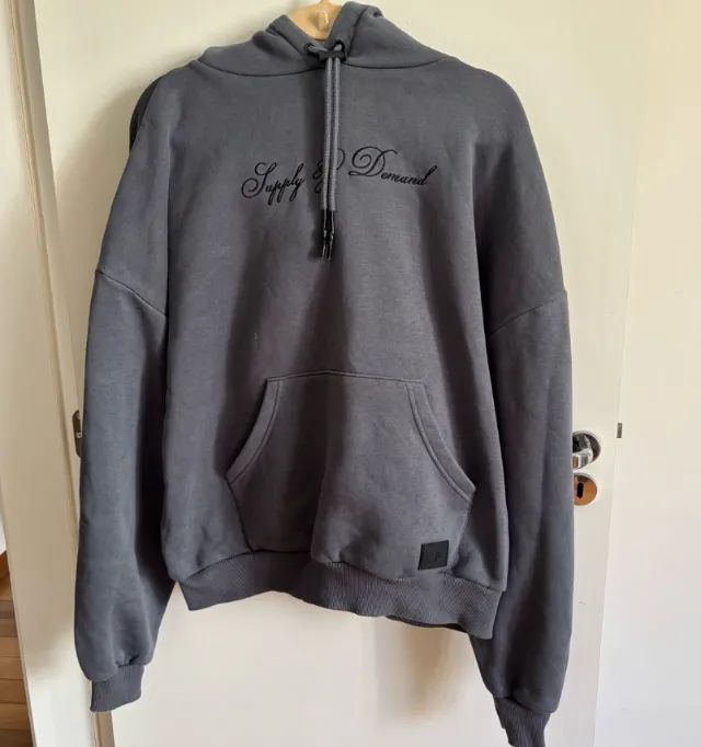Moletom Estampado nas Costas Cinza