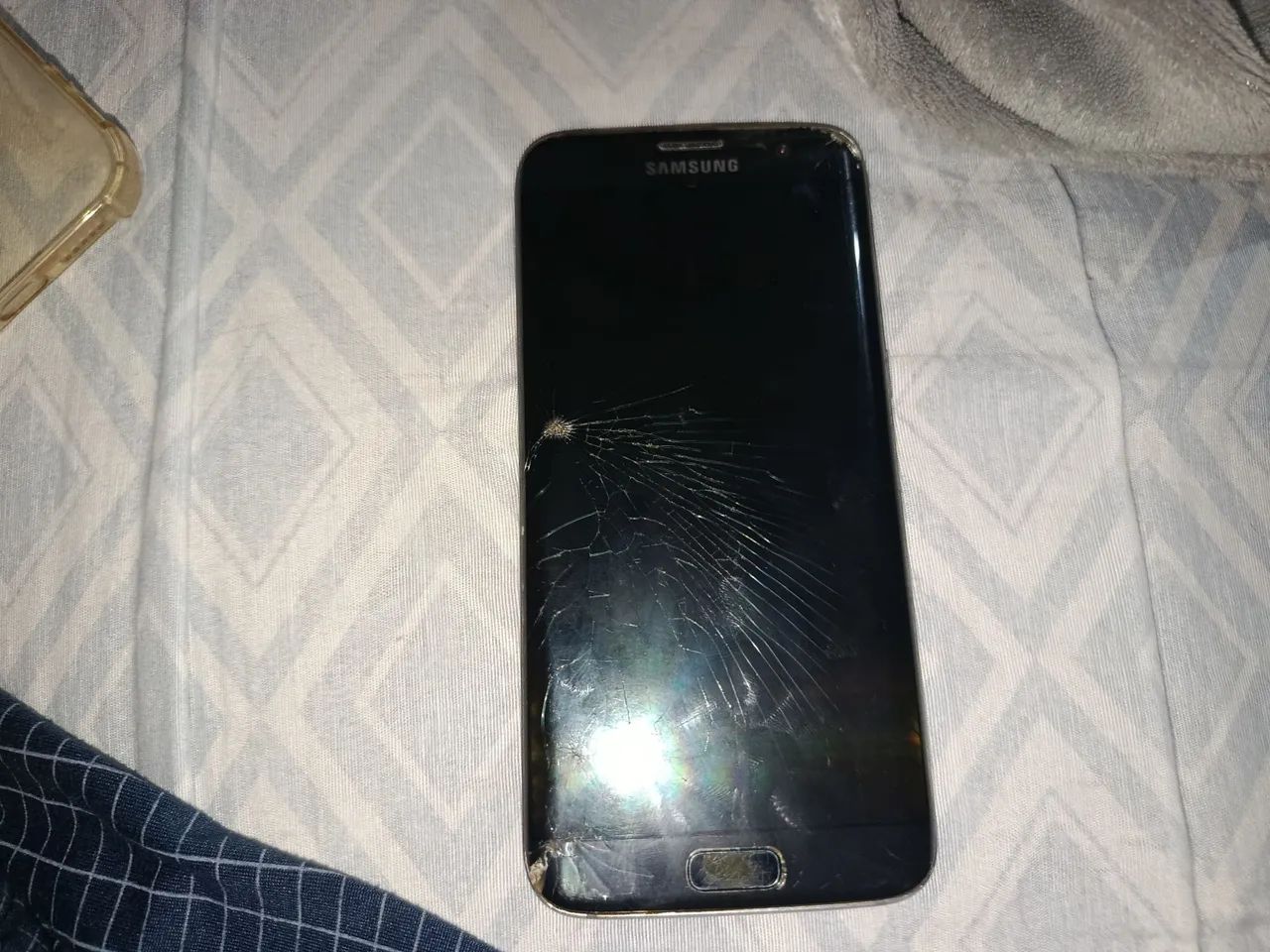 S7 edge em bom estado sem botões de volume  - Foto 2