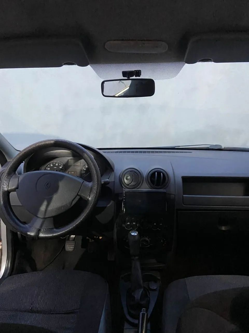 Renault Logan Expression Hi-flex 1.6 8V 4P 2009 - Foto 3