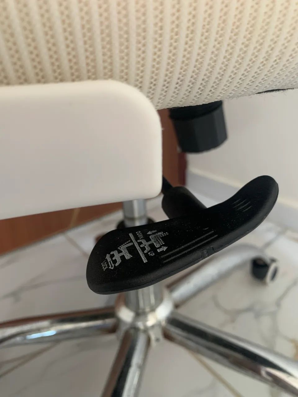 Cadeira Ergonômica - Escritório  - Foto 4
