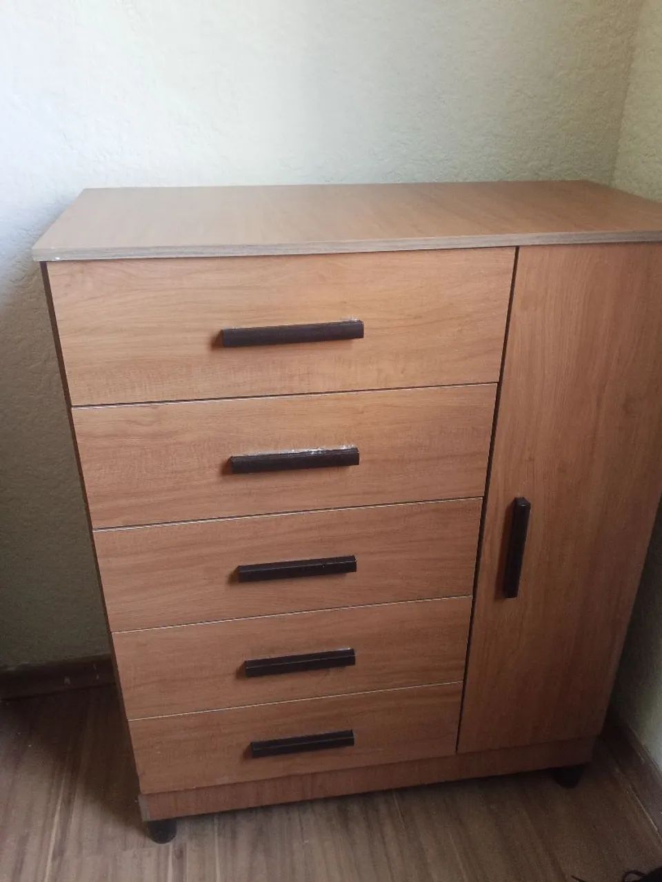 Vendo cômoda 5 com gavetas e sapateira - Foto 2