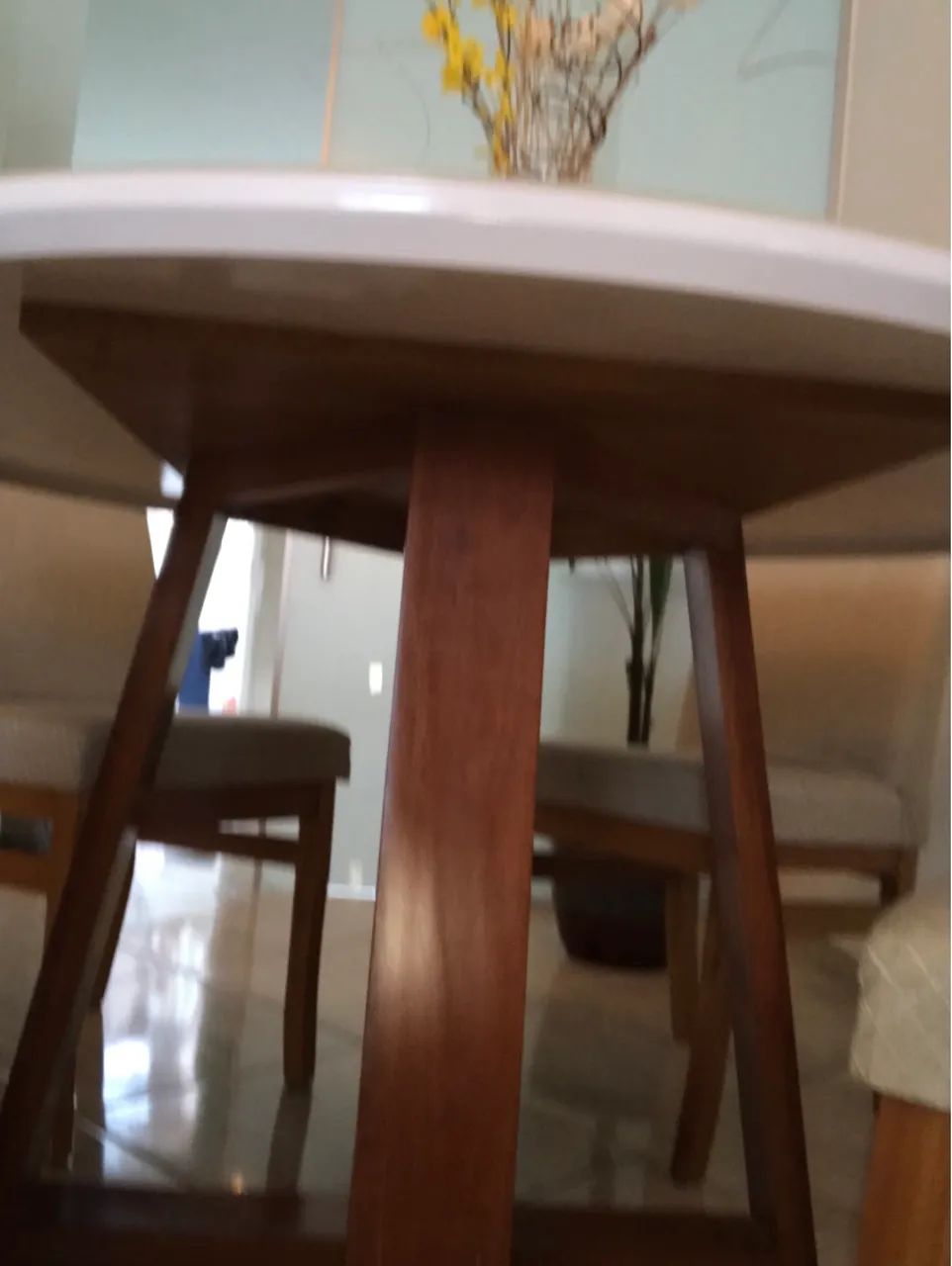 Mesa com 4 cadeiras  - Foto 3