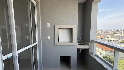 Apartamento em Capoeiras, Florianópolis com 3 Dormitórios - Foto 4