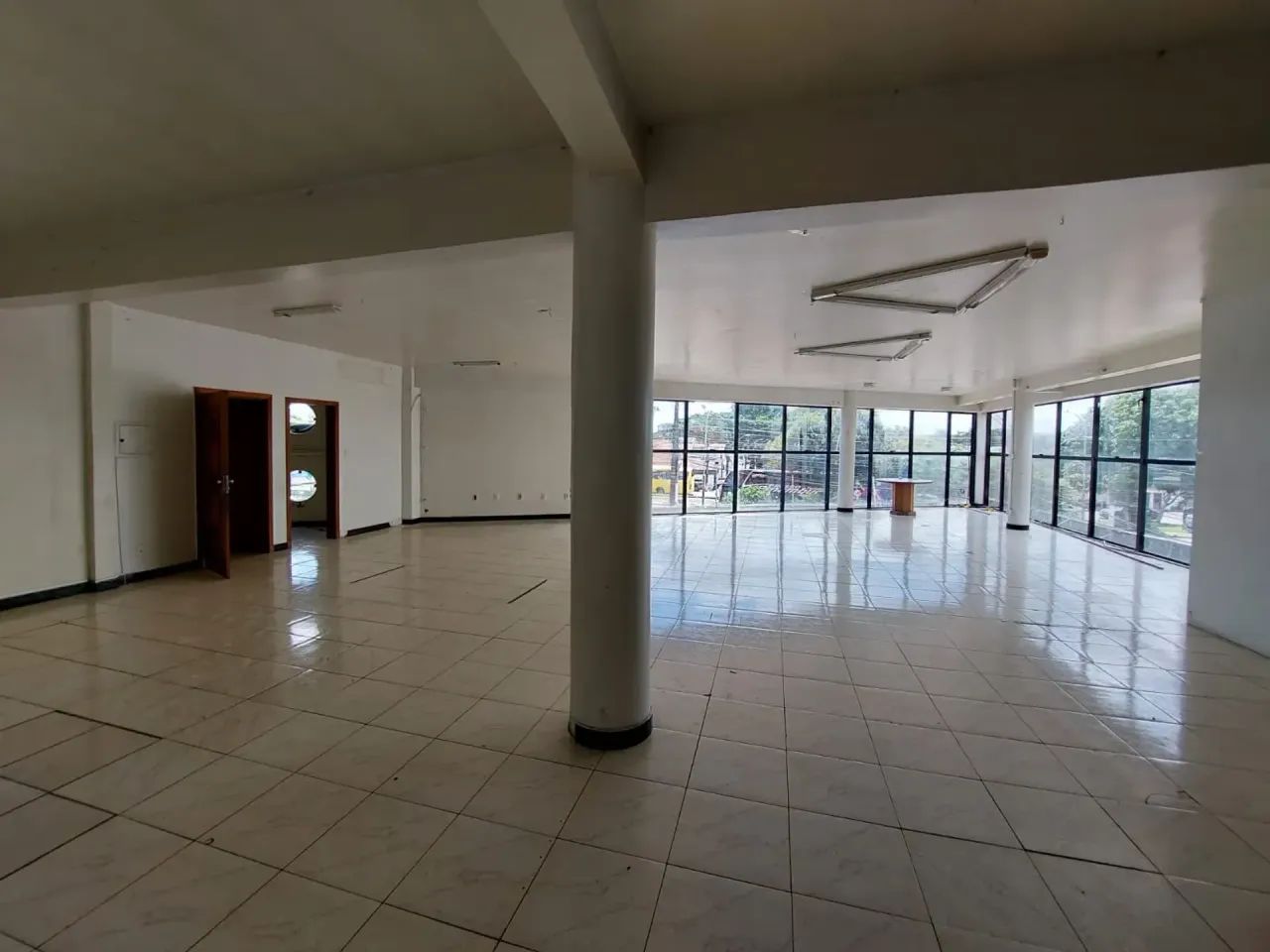 Vendo Prédio Comercial - Foto 2