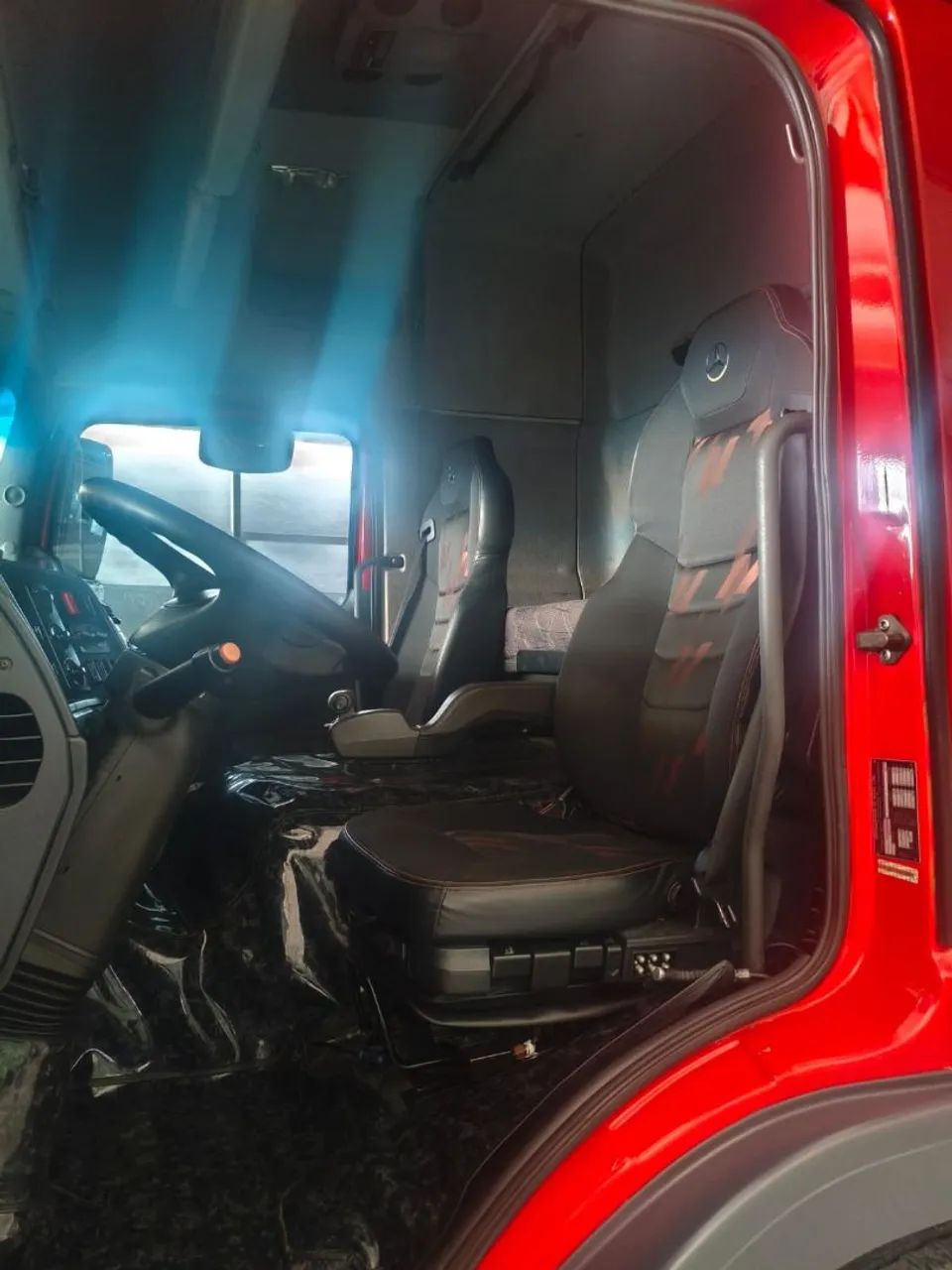 VENDO M.BENZ 3030 - Foto 3