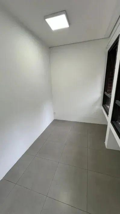 Sala comercial em Granja Viana, 41m2. - Foto 2