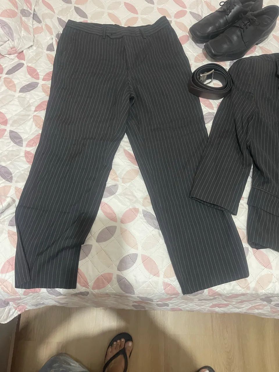 Conjunto de calça e blazer masculino incluso cinto e sapato. - Foto 4