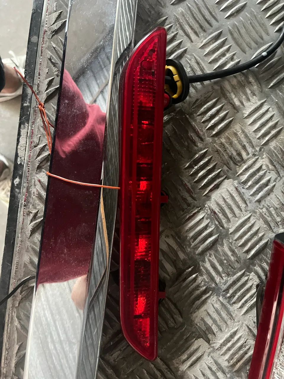 Vendo lanterna traseira dá tampa do Creta 2019 - Foto 3