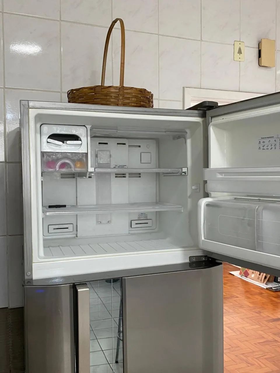 Geladeira Frost Free- Electrolux  - Foto 4