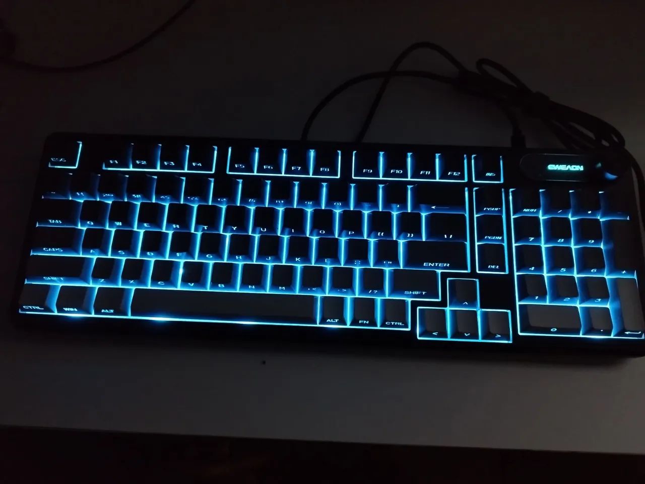 Teclado gamer EWEADN