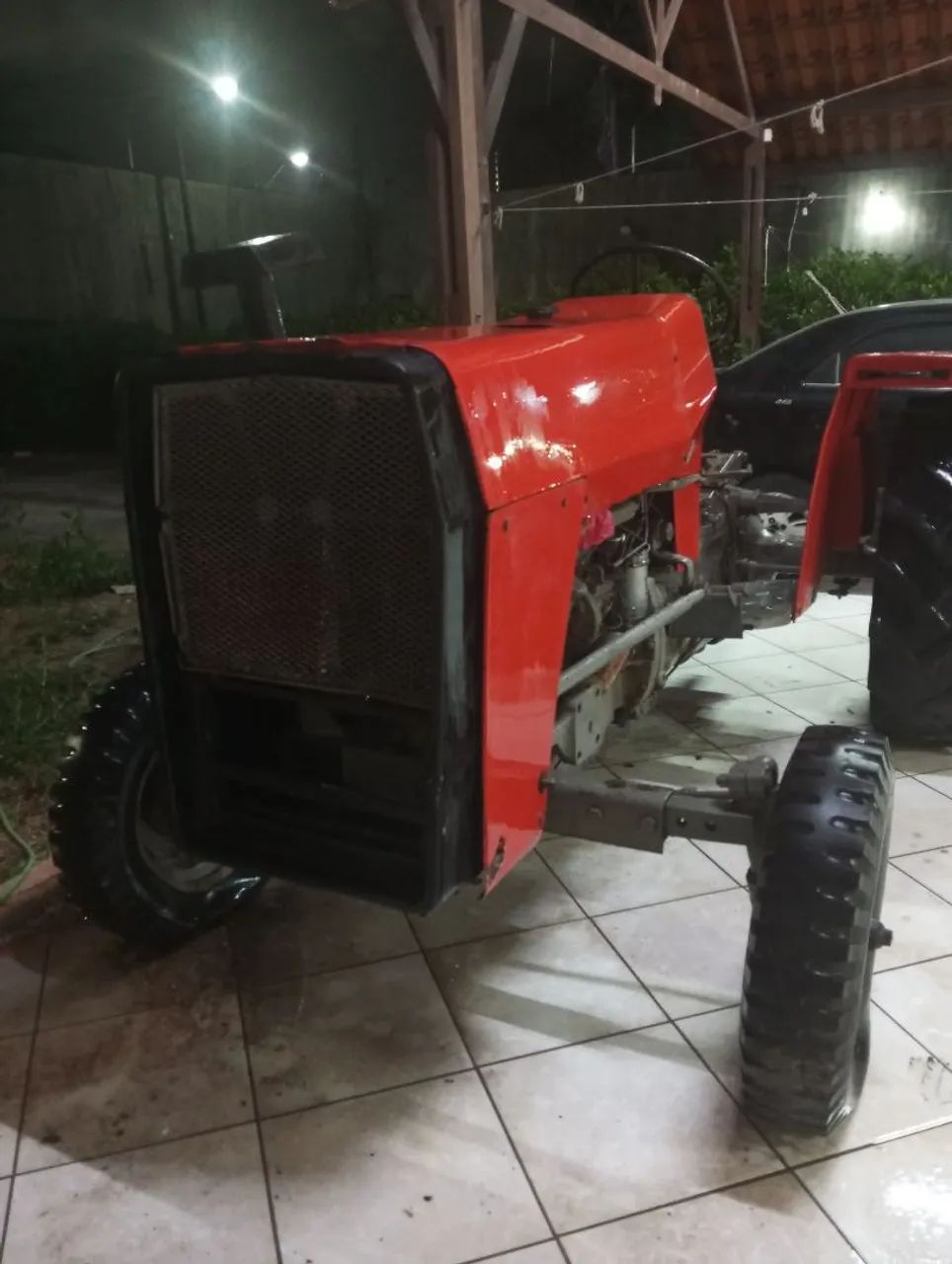 Trator Massey Ferguson modelo 235 - Foto 3
