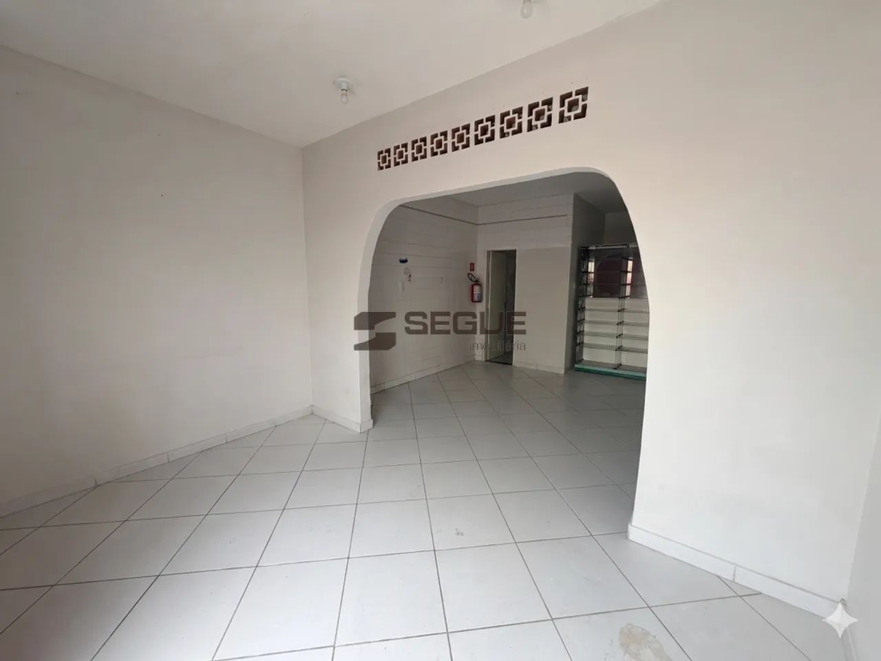 Loja para alugar em Vila Velha, Ponta da Fruta, com 33 m²