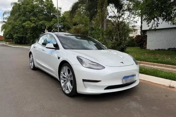 Tesla Model 3 Elétrico AWD Performance 2020