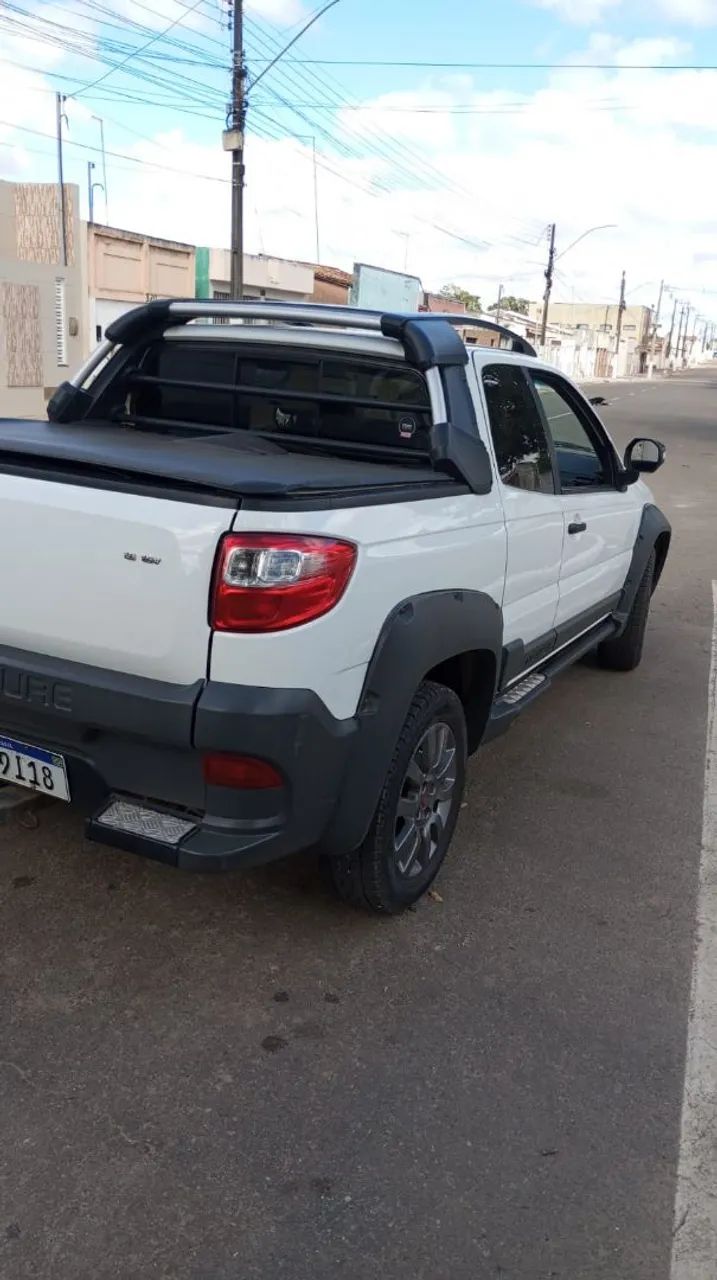 Fiat Strada Adventure1.8/ 1.8 Locker Flex CD 2015 - Foto 3