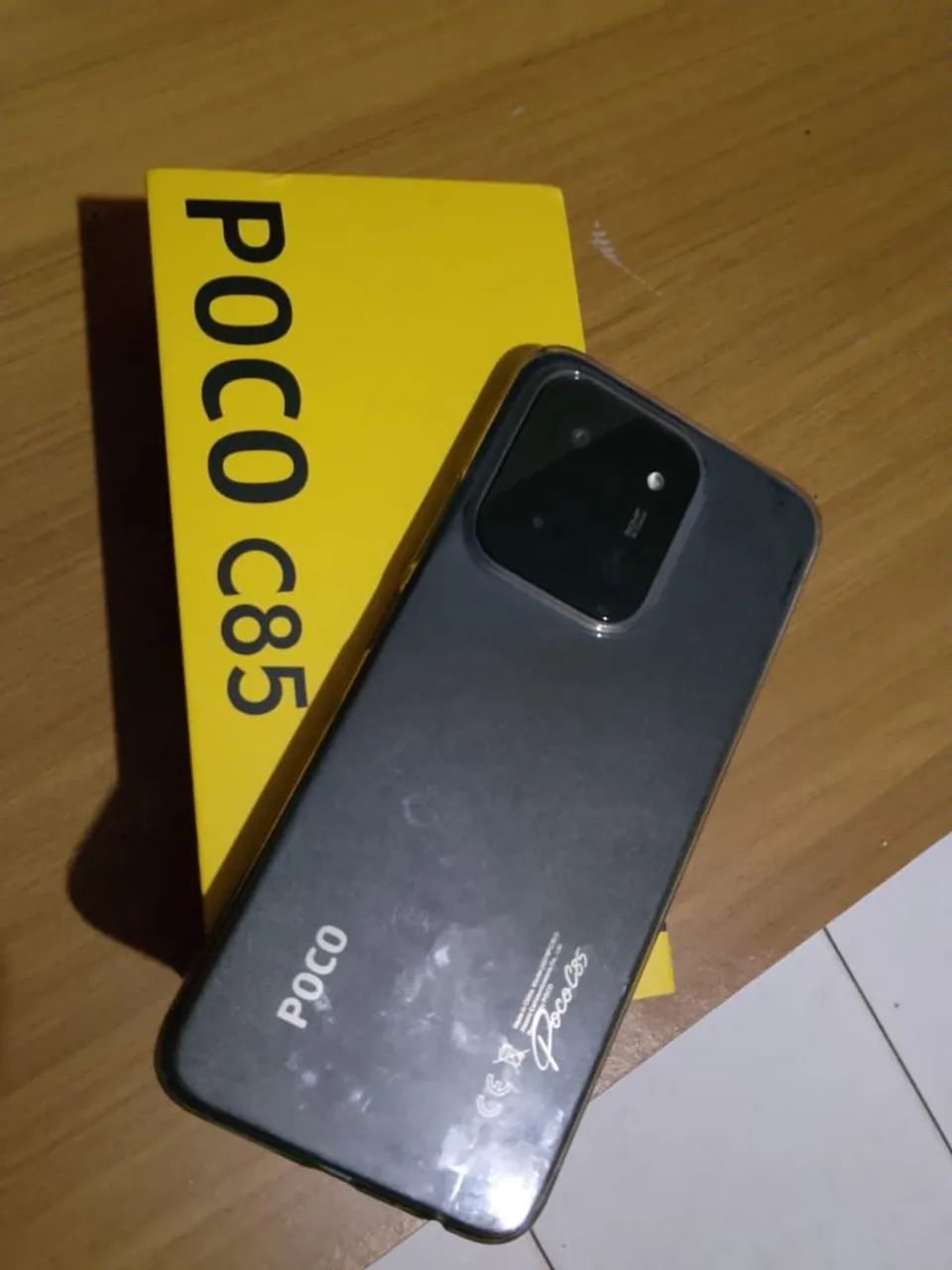 VENDO CELULAR NOVO NA CAIXA POCO C85