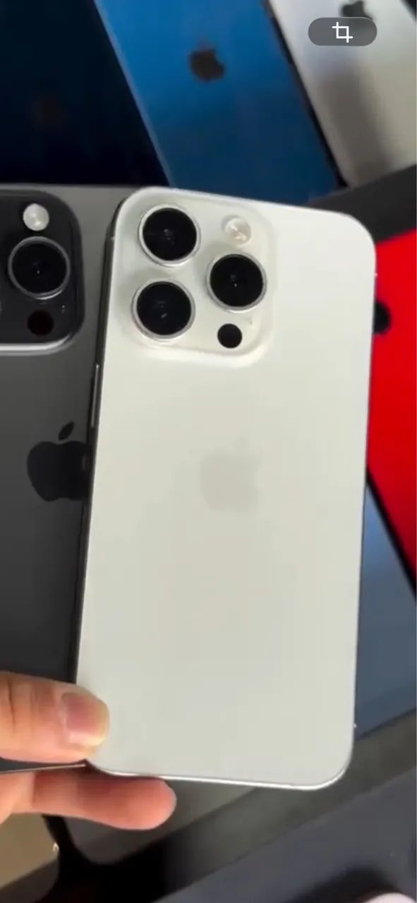 iPhone 15 pro 128 GB 3.650,00 